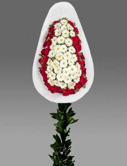 Gösterişli Ayaklı Sepet  çiçek gönder