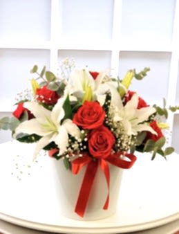 Kırmızı Beyazın Aşkı Aranjmanı Aranjmanlar çiçek gönder