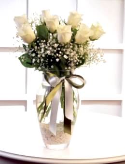 Beyazın Saflığı  çiçek gönder