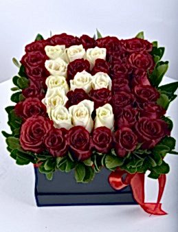 Kalbindeki Harfi Güllerle Yaz Kişiye Özel Baş Harf   çiçek gönder