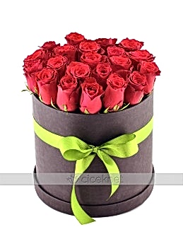 Siyah  Kutuda 21 Adet Kırmızı Gül  Kutuda Çiçek çiçek gönder