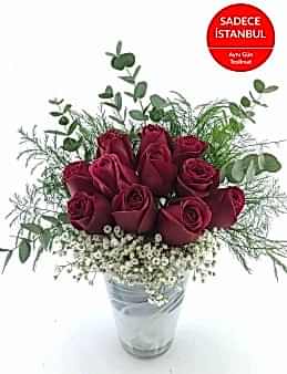 İthal Cam Vazoda 11 Gül Aranjmanı Aranjmanlar çiçek gönder