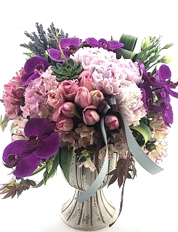 Şakayıklı Modern Bir Tasarım Aranjmanlar çiçek gönder