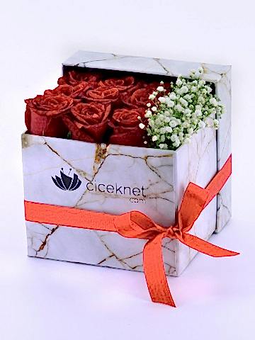Kutuda Kırmızı Güller Kutuda Çiçek çiçek gönder