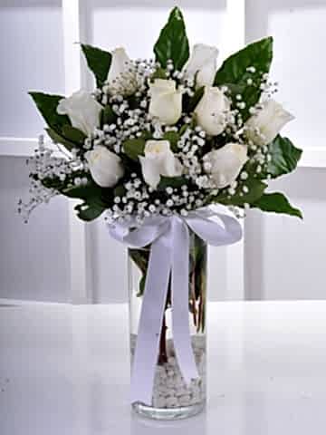 Kış Masalı 9 Beyaz Gül Çiçek Arajmanı Aranjmanlar çiçek gönder