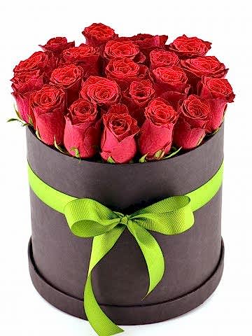 Siyah  Kutuda 21 Adet Kırmızı Gül  Kutuda Çiçek çiçek gönder