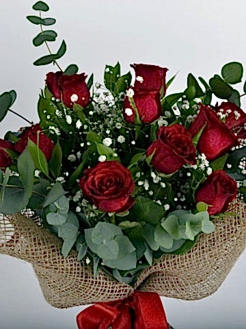 Vintage Konsept 11 Adet Kırmızı Gül Buketi Buketler çiçek gönder