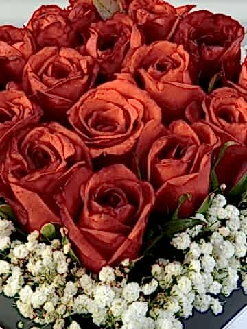 Özel Kutuda Kırmızı Güller Kutuda Çiçek çiçek gönder